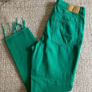 Cute Bright Kelly Green Cut-off Crops
